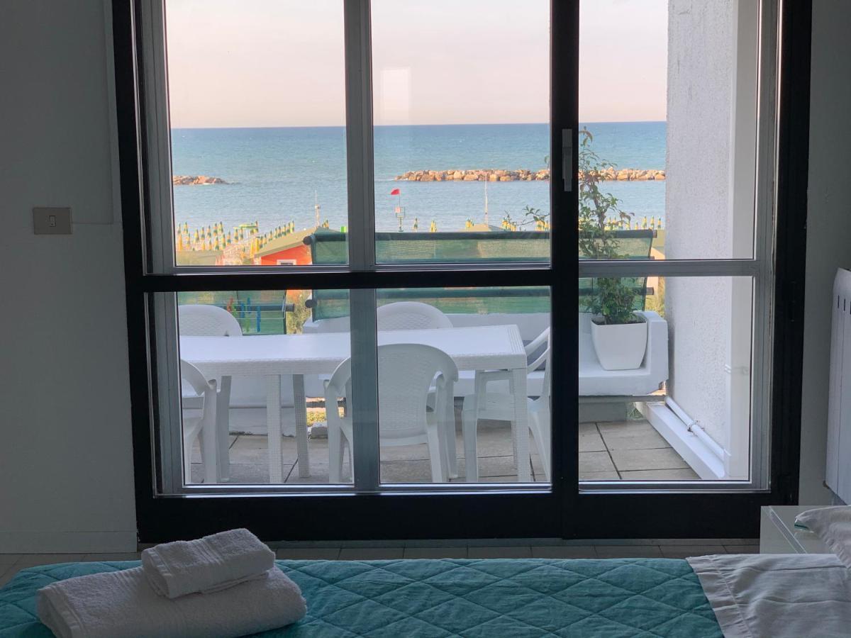 Al Mare Apartament Daire Fano Dış mekan fotoğraf